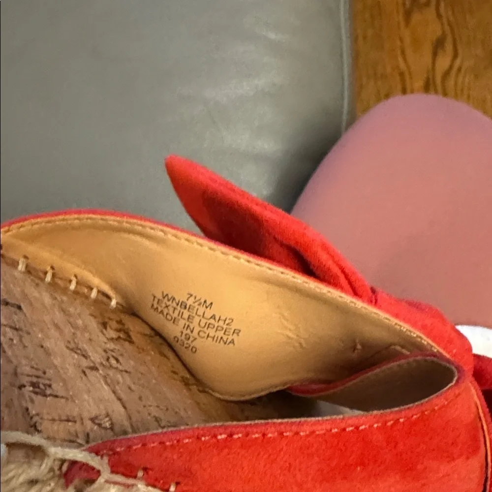 Nine West Bellah Red Espadrille Slide Sandals size 7.5M